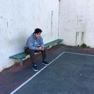 Meet your Posher, Santos